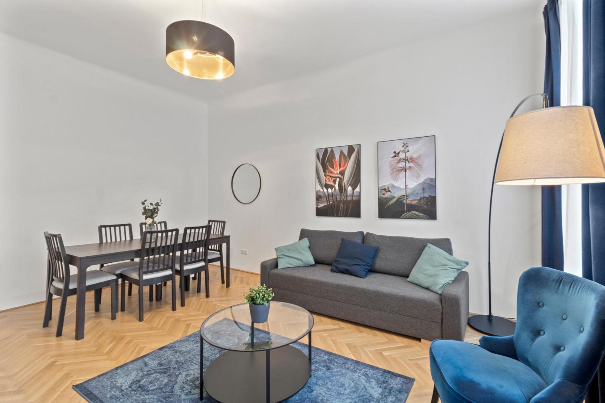 Appartamento Balcony Apartment, 4 Min To U3 Zipperer Strasse *