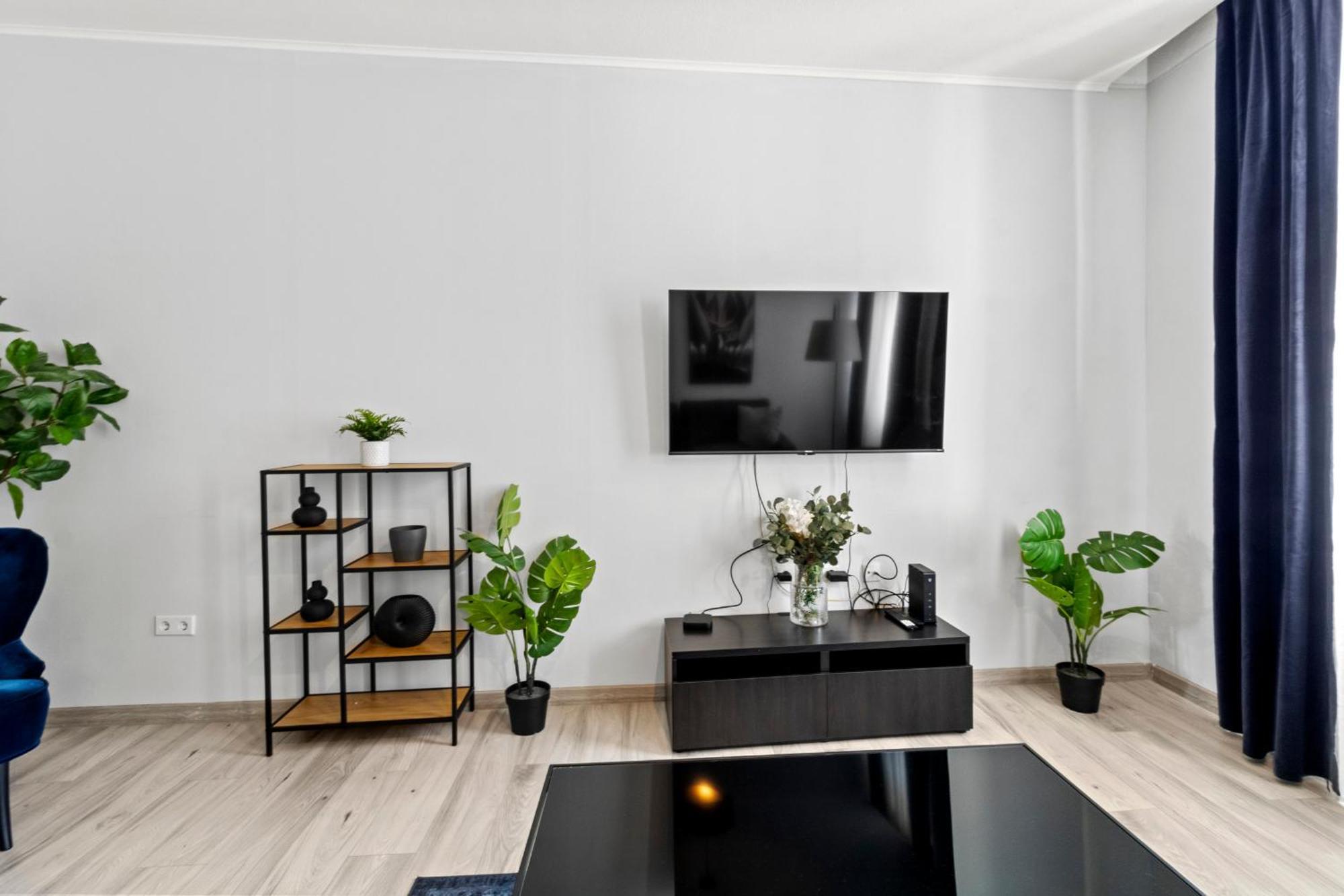 Appartamento Balcony Apartment, 4 Min To U3 Zipperer Strasse